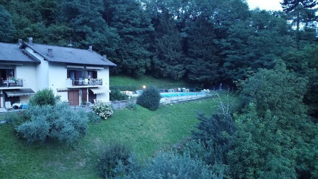 Lake Apartment Ischia Red Tenna Exteriér fotografie